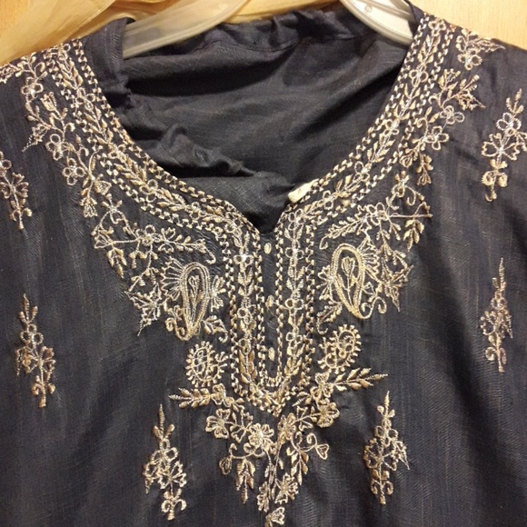 Benjabie/Idain_Pakstan Cultural Cloth 3 Pc. Size M - Picture 2 of 5